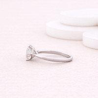 Bague solitaire en diamant de laboratoire rond certifié IGI, en argent sterling 925 massif, sertissage classique à griffes, bijoux fins personnalisés