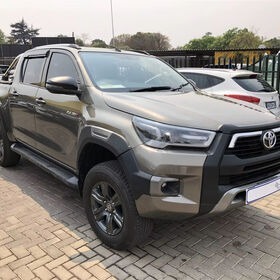 Toyota Hilux de Segunda Mano, Camioneta 4x4 Diésel, Doble Cabina, Usada en Buen Estado, DIYy Industrial OEMm con 1 Año de Garantía, Francia - Product Image 5