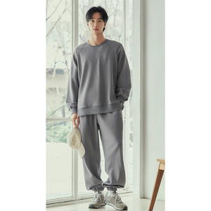 ชุดวอร์มผ้าฝ้ายฟลีซสำหรับผู้ชาย ชุดเซ็ตเสื้อและกางเกงขายาวสำหรับฤดูหนาว 2 ชิ้น ชุดจ็อกเกอร์ คุณภาพพรีเมียม ขายส่ง - Product Image 1