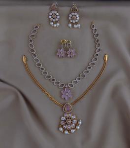 Conjunto de collar con acabado mate CZ, perfecto para bodas, ocasiones especiales, collar de fiesta con pendientes, calidad superior - Product Image 4