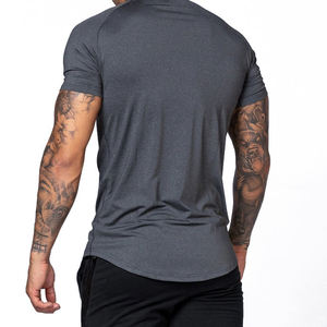 T-shirt athlétique pour homme, gris anthracite foncé, coupe slim, manches courtes raglan, ourlet incurvé, idéal pour la gym - Product Image 3