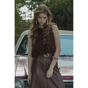 Blusas y Camisas para Mujer Topshow, Producto Elegante y con Estilo - Product Image 4