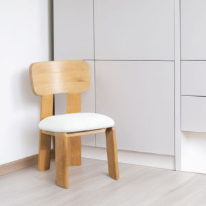 Chaise d'appoint de salle à manger en teck moderne de luxe pour appartement, extérieur, intérieur - Sièges sans accoudoirs imperméables pour restaurant, salon, hôtel, villa - Product Image 1