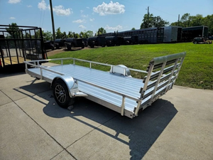 Remolque Utilitario de Aluminio de Plataforma Baja 6x12 con Eje de 3500 lb y Carga Útil Máxima de 2001-3000 kg - Product Image 4
