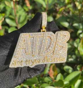 Collier Pendentif Personnalisé Iced ATDB Ain't Tryna Die Broke, Bijoux Hip Hop en Laiton Doré, Entièrement Sertie de Moissanite Diamantée, Pour Lui et Elle - Product Image 5