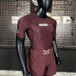 Ensembles de Rashguard MMA pour hommes de haute qualité Short de grappin avec logo personnalisé Short de combat Jiu Jitsu à séchage rapide Ensembles courts longs fabriqués - Product Image 3
