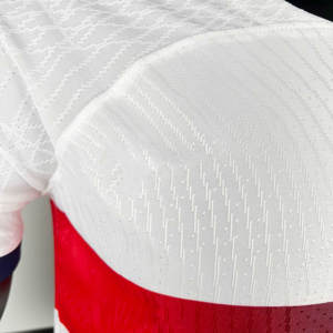 Vente en gros de 23-24 maillots de football de clubs de football et vêtements de sport de haute qualité pour hommes et femmes de différentes couleurs - Product Image 5