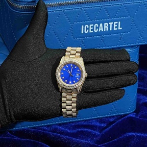 Reloj de Hombre Presidencial de 13.3CT y 41MM con Moissanita, Esfera Azul Analógica, Oro Amarillo de 14K, Fecha Luminosa, Cuarzo ETA - Product Image 2