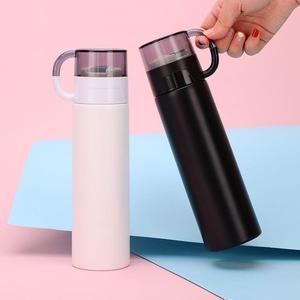 Bouteilles d'eau intelligentes Radhe avec affichage de la température LED, écologiques, rayées, en acier inoxydable, à double paroi, compatibles lave-vaisselle - Product Image 1