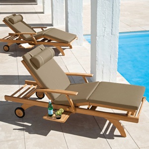 Chaise longue moderne de luxe en teck massif Chaise longue pour piscine extérieure pour hôtels Villas Parcs Plages Chaises longues en bois - Product Image 1