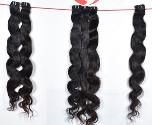 Vente en gros de faisceaux bruts indiens pour machine à faisceaux double trame couleur naturelle tissage noir extensions de cheveux humains lâches et ondulés - Product Image 3