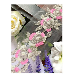 Elegante adorno de encaje con cuentas para vestidos de fiesta Bordado de alta calidad Exportación al por mayor de La India - Product Image 3