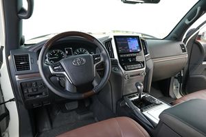 Toyota Land Cruiser USADO de 2021 - Product Image 3