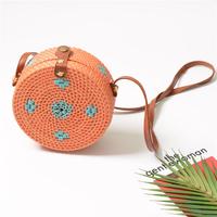 Nouveau 2024 gros naturel osier tissé rotin fourre-tout sacs de mode pour dame bambou paille à la main plage sacs à main produits d'été