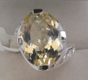 Anillo de piedras preciosas de corte ovalado Vintage romántico Plata de ley fina con regalo chapado en rodio - Product Image 1