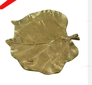 Plateau de service en métal en forme de feuille fini doré de bonne qualité pour décor de restaurant à domicile d'hôtel - Product Image 1