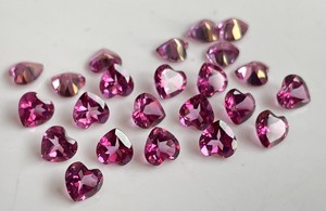 Corazón de topacio Rosa natural facetado Calidad superior 4mm Buena calidad-Corazón de topacio Rosa facetado Calidad superior - Product Image 6