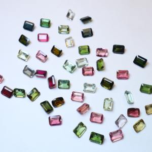 Venta al por mayor 6x8mm Turmalina natural Esmeralda Corte Piedra preciosa Multicolor Piedra semipreciosa pulida para la fabricación de joyas - Product Image 5