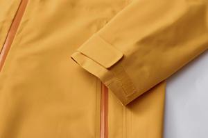 Veste Softshell Homme OEM Élégante à Capuche – Design Urbain Moderne, Coupe-Vent et Résistante à l'Eau – Manteau Tendance pour Trajet Quotidien - Product Image 3