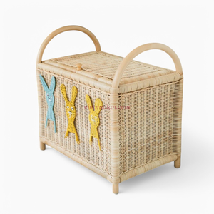 Cofre de juguete de ratán multiusos para niños, solución de almacenamiento de mimbre hecha a mano para el hogar y la guardería - Product Image 1