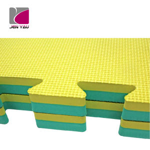 Tapis d'entraînement en mousse imperméable à texture croisée haute résistance pour MMA, Muay Thai, Kickboxing, Boxe - Couleurs personnalisées - Product Image 1