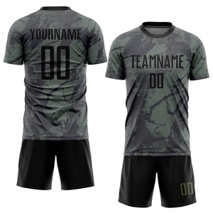 Conjunto de Camiseta de Fútbol Personalizada Gris y Negra, Más Vendida, 100% Poliéster, Malla Transpirable de Secado Rápido, Logotipo, Nombre y Número Personalizados, OEM - Product Image 1