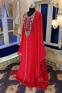 Caftan takchita islamique au design unique rouge - Product Image 3