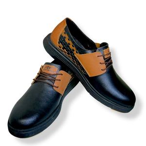 Produit haut de gamme Chaussures noires Arjuna Fabriquées à la main avec des matériaux de première qualité pour le confort et la sophistication. - Product Image 4