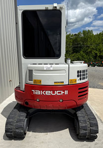 Excavatrice compacte à rotation arrière conventionnelle Takeuchi TB230 2022 de 2,8-3,0 tonnes, alimentée par un moteur de 24 CV pour pompe hydraulique - Product Image 4