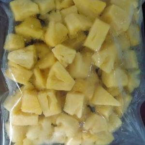 Cubes d'ananas congelés Vietnam IQF Fruits tropicaux transformés pour smoothies Desserts Cocktails Emballage au détail disponible en vrac - Product Image 2