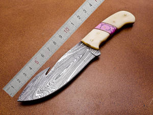 OEM Customizable Damascus Steel Hunting <b>Knife</b> with Camel Bone Handle and Leather Sheath <b>Twisted</b> Pattern for EDC-Wholesale - Product Image 3
