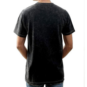 T-shirt pour homme en tissu de toile respirant et absorbant l'humidité, mélange polyester/coton de haute qualité, fabriqué au Pakistan, tendance et décontracté - Product Image 4