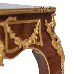 โต๊ะข้างทรงสี่เหลี่ยมหรูหราทำจากไม้มะฮอกกานี พร้อมลวดลายฝังเพชรประณีตและตกแต่งด้วยทองเหลืองโบราณเพื่อการตกแต่งสไตล์คลาสสิก - Product Image 5