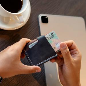 Porte-cartes en cuir fait à la main minimaliste Design d'affaires élégant et mince Utilisation quotidienne Options de couleurs multiples Stockage de cartes de crédit d'identité - Product Image 2