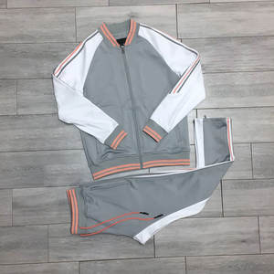 Conjunto Deportivo de Sudadera con Capucha y Pantalones Jogger de Moda Urbana, Prenda Fresca, Precio Bajo, Tejido Grueso, Ropa de Invierno con Estampado - Product Image 1