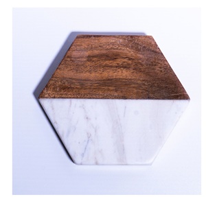 Planche à découper en bois d'acacia et marbre blanc avec poignée métallique, lavable au lave-vaisselle, écologique, personnalisable, haute qualité - Product Image 5