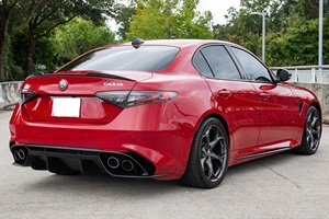 ALFA ROMEO GIULIA QUADRIFOGLI0 2024 USADO, Volante a la Izquierda/Derecha - Product Image 3