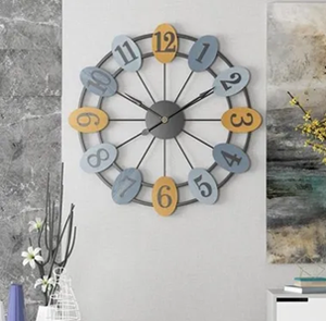 Rectangulaire noir or chiffres romains contemporain artistique silencieux, disponible au prix de gros horloge murale en métal. - Product Image 2