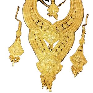 Nouveaux modèles fabricant indien DIAMANTS BIJOUX DOIGT BAGUE MICRO OR pour FEMMES USA EUROPE AFRIQUE FEMMES MEILLEUR VENTE D'ACHAT EN VRAC - Product Image 1