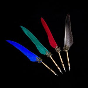 Stylo plume rétro en forme de plume de paon bleu, design feuille d'érable, ensemble de stylos plume avec bouteille d'encre et support de carte, <span class=keywords><strong>coffret</strong></span> cadeau - Product Image 1