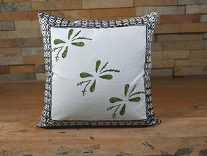 Funda de Almohada Vintage Cuadrada de Algodón 100% con Estampado Floral Bohemio Hecho a Mano para Uso en el Hogar, Hoteles y Hospitales - Product Image 5