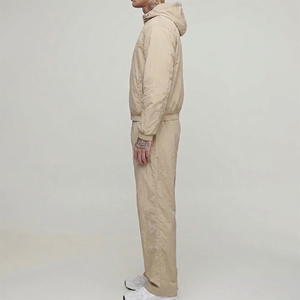 Ensemble coupe-vent streetwear d'hiver de qualité supérieure OEM/ODM, coupe classique, avec logo personnalisé imprimé, couleur unie, survêtement coupe-vent pour homme - Product Image 2