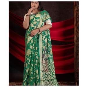 Sari de latón negro con textura de organza con estampado floral de lámina, pallu rico y borde decorativo para eventos festivos y formales - Product Image 2