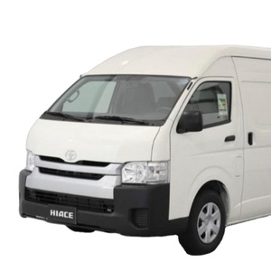 Camioneta Usada de Segunda Mano 2024, Volante a la Izquierda, Asientos de Cuero, Neumáticos R17, Techo Solar Automático, Cámara Trasera 360, Motor Euro IV 4.1-6L - Product Image 1