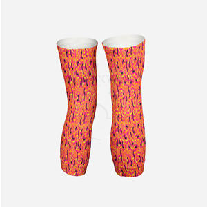 ปลอกขาแบบรัดกล้ามเนื้อ OEM/ODM น้ำหนักเบา สำหรับกีฬากลางแจ้ง ป้องกันรังสียูวี ระบายอากาศได้ดี ผลิตจากไนลอน/สแปนเด็กซ์ไร้ตะเข็บ - Product Image 2