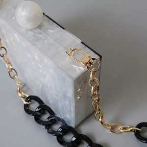 Nouvelle Pochette Femme Tendance avec Perles d'Imitation, Plaqué Or, Luxe, Papillon, Breloque Solide, Ensemble Complet pour Mariage - Product Image 3