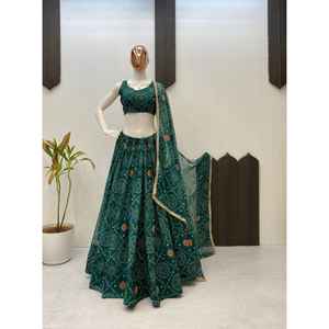 Pour cette prochaine saison de Navaratri, Zain Exports propose des robes exclusives en georgette imprimée, réversibles, décontractées, entièrement cousues, pour mariage/Diwali - Product Image 1