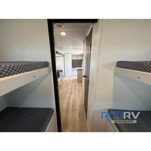 รถเทรลเลอร์สำหรับ29BH จาก coachmen RV Northern Spirit SE ใหม่2026 - Product Image 3
