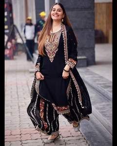 Belle Plazo Set Heavy Faux Georgette Avec Heavy 5mm Broderie Séquence Travail Avec Latkan Dori Micro Coton De Haute Qualité - Product Image 2