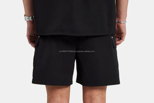 Precio al por mayor Conjunto de dos piezas para hombre con logotipo personalizado Nuevo estilo Conjunto de dos piezas para hombre con bolsillos Disponible en todos los colores, tallas y opciones de tela personalizadas - Product Image 4